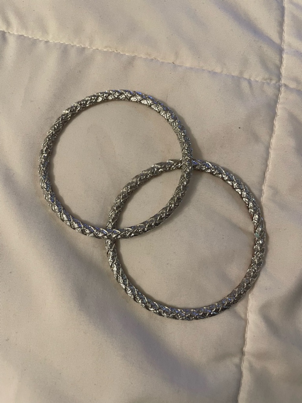 Silver Textured Women’s Bangle Bracelet Set